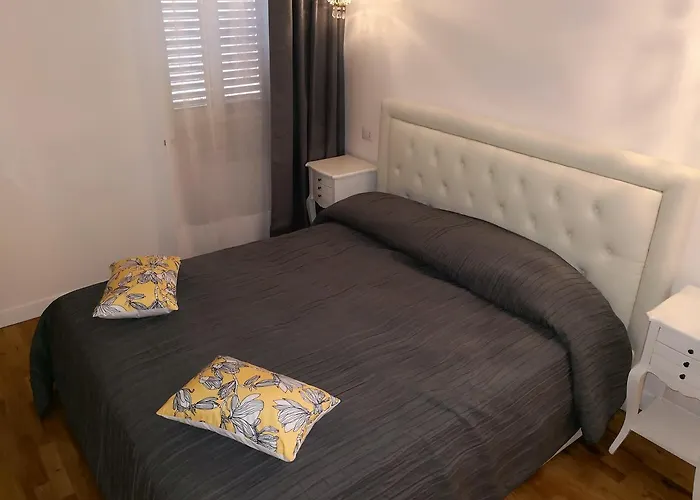 Urbana 33 Pensjonat Rzym